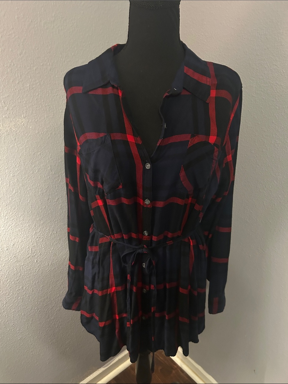 Isabel Women Maternity Navy Red Plaid Button-Front Drawstring Top Size X-Large